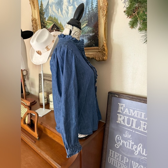 Loft Denim Chambray Lightweight Button
Down shirt w/ Ruffle Front 88.00 - Picture 6 of 7